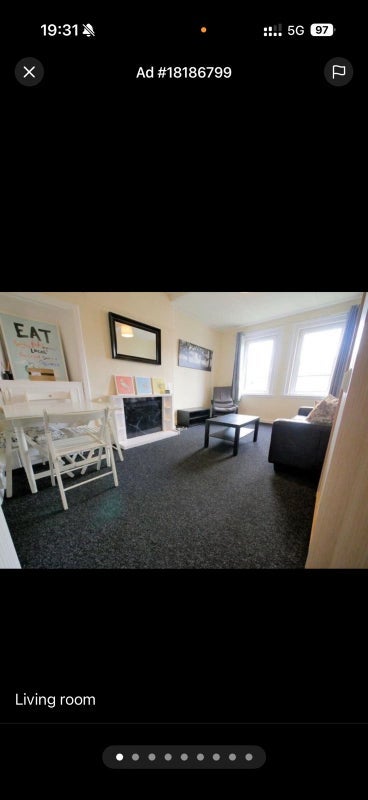 Room Stenhouse Crescent in City of Edinburgh
