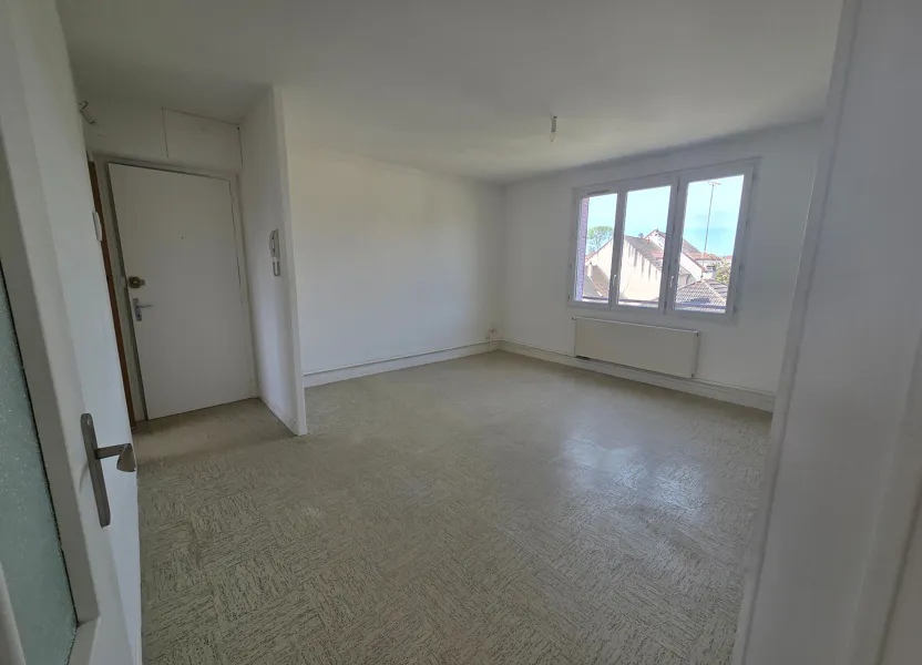 Flat Rue de Tillancourt in Château-Thierry