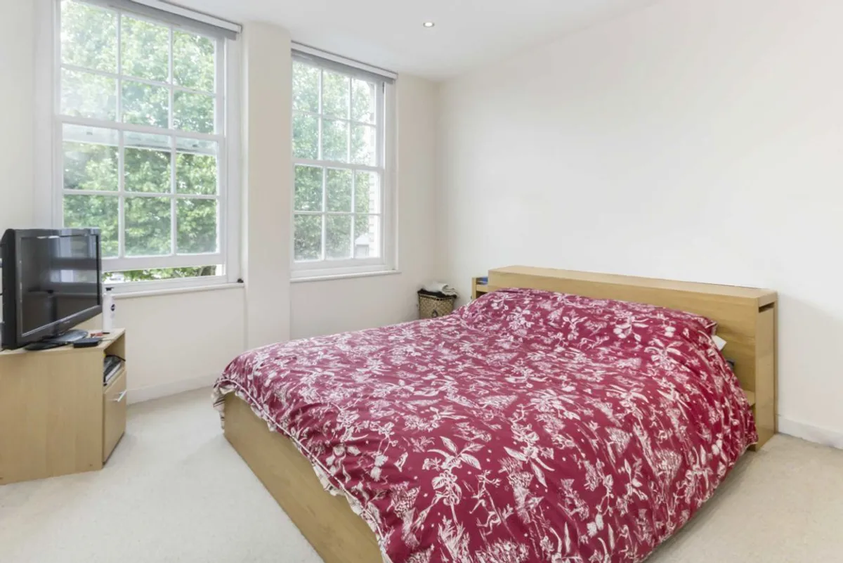 Flat Park Road in Greater London