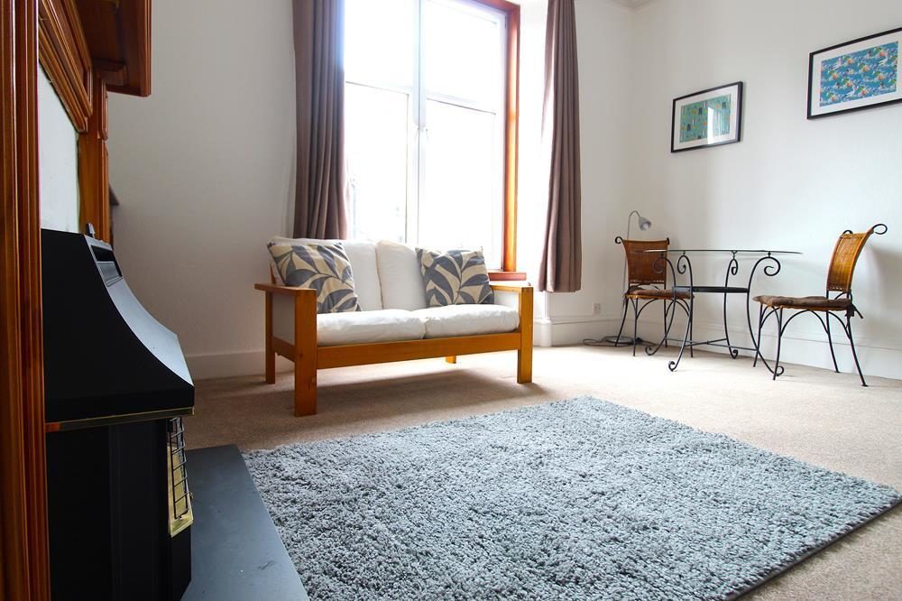 Flat Micklands Road in Reading
