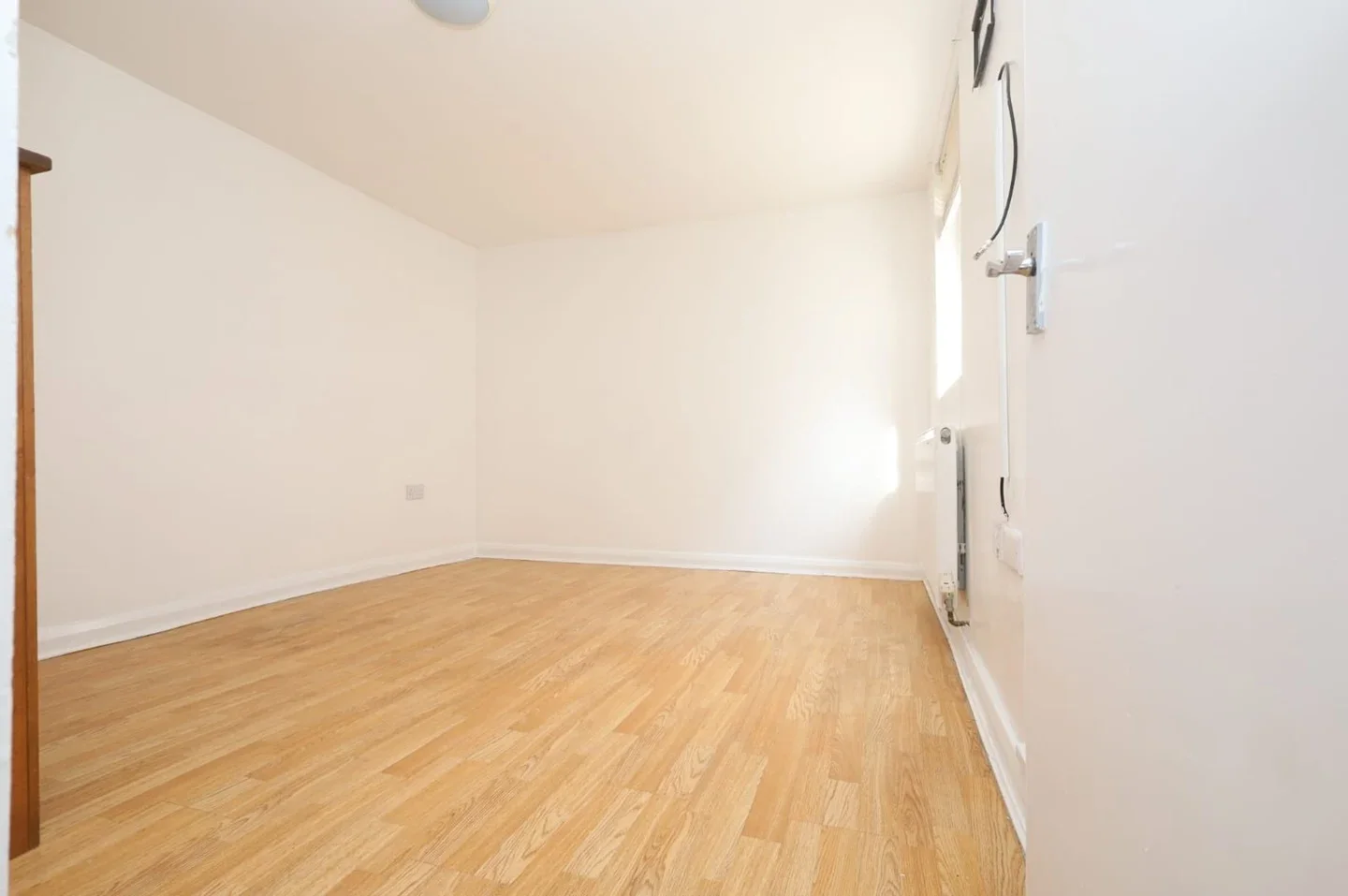 Flat Cazenove Road in Greater London
