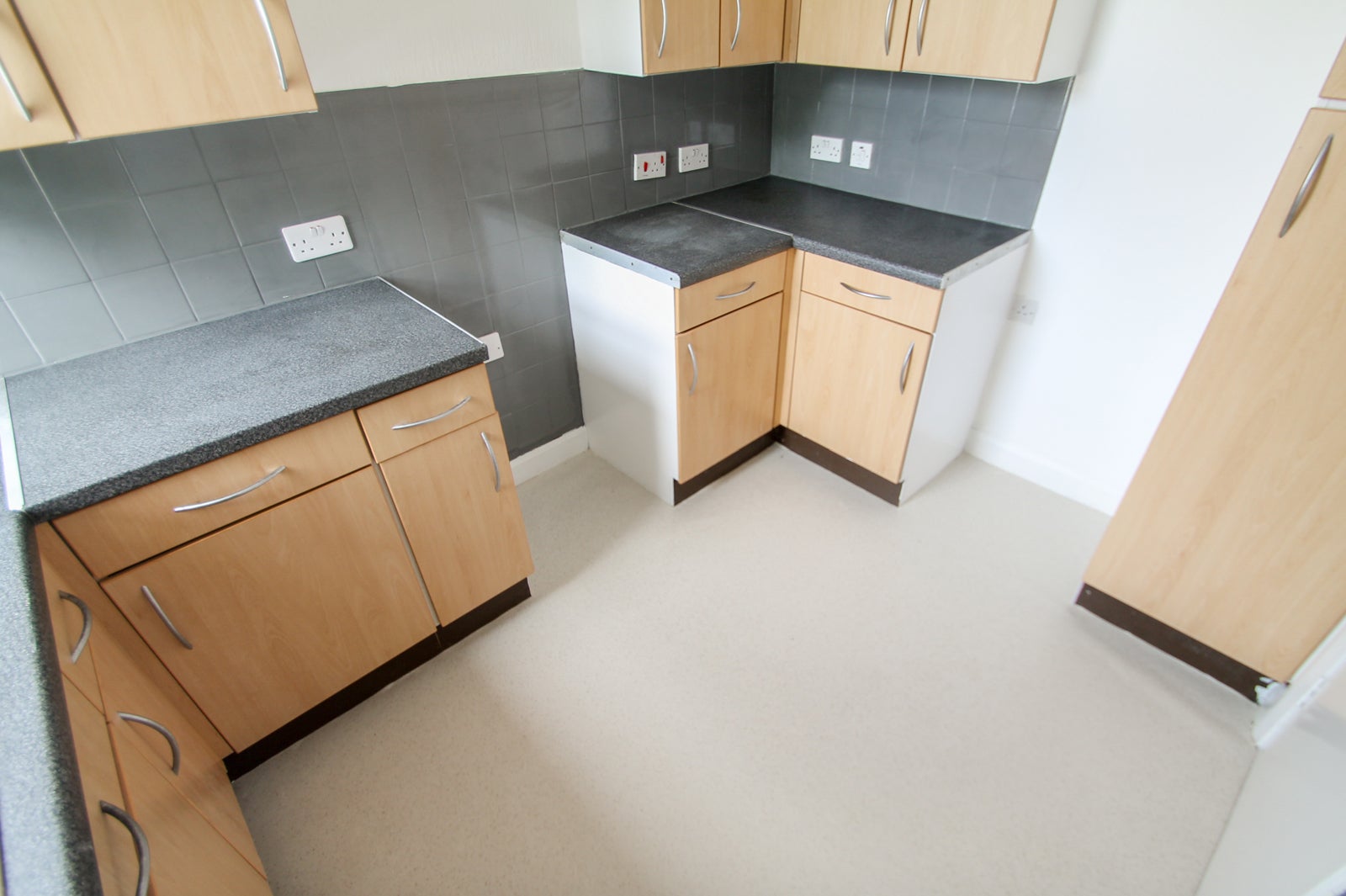 Flat Sefton Avenue in Leeds