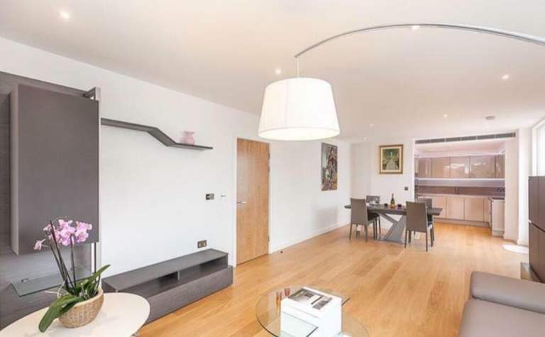 Room Braganza Street in Greater London