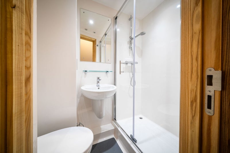 Room McLeod Street in City of Edinburgh