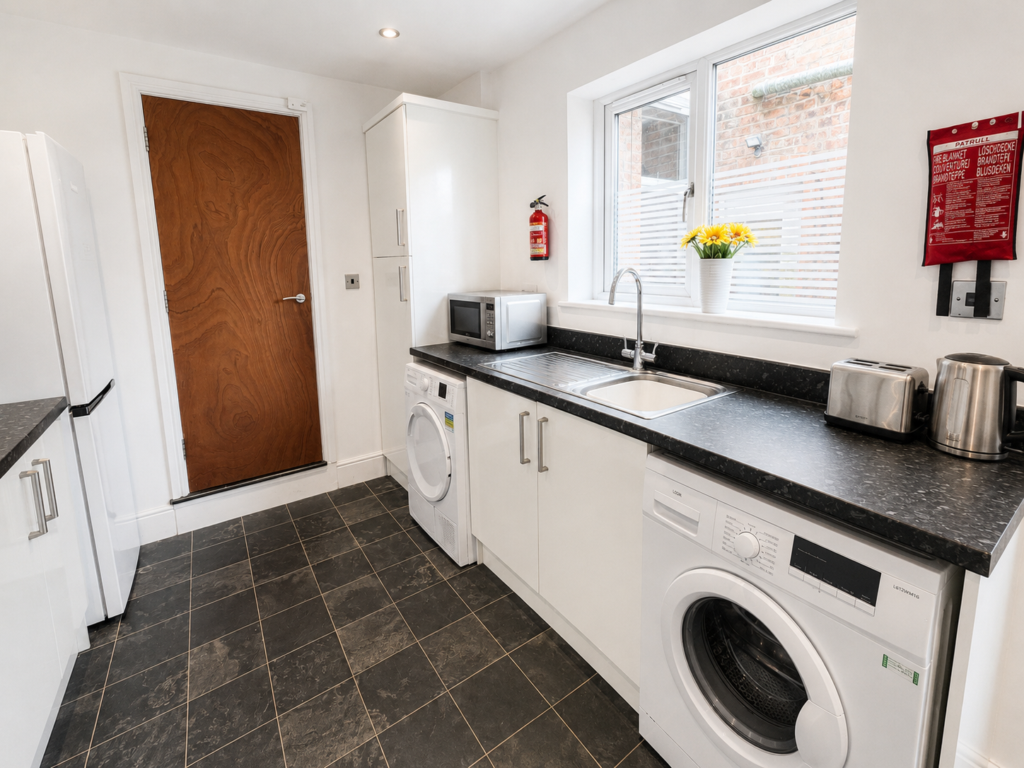 Room Gladstone Avenue in Chester