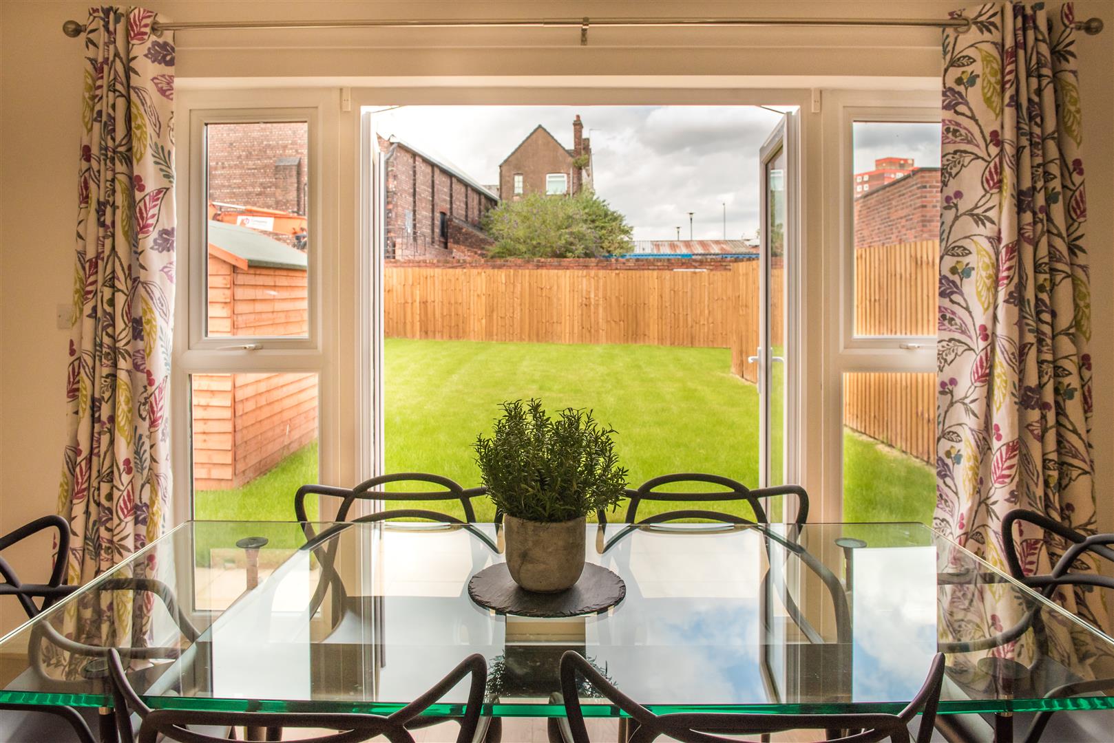 House Tulip Walk in Chelmsley Wood