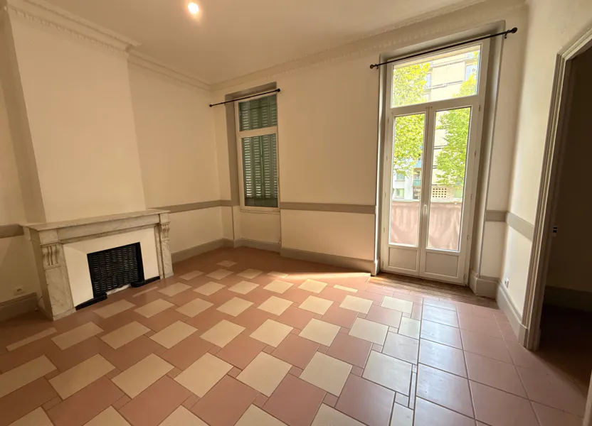 Flat Avenue Gambetta in Romans-sur-Isère