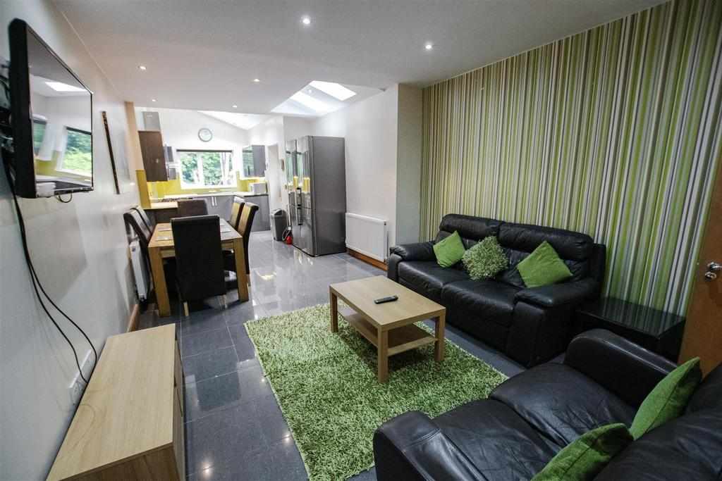 Flat Tiverton Road in Birmingham