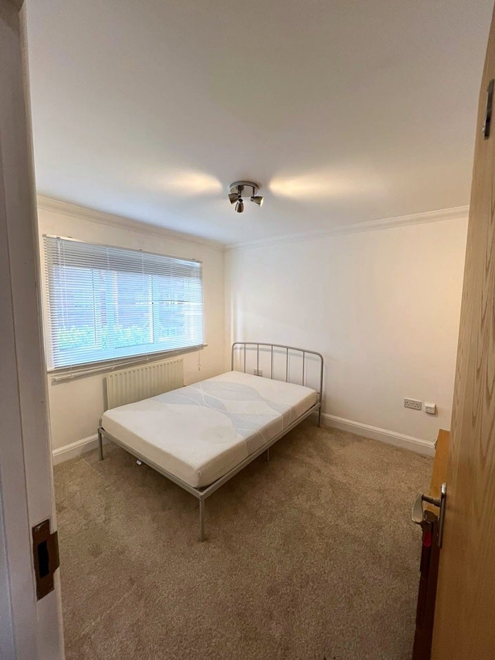 Room Pondtail Park in Horsham
