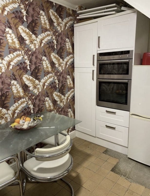 Room Buckland Street in Greater London