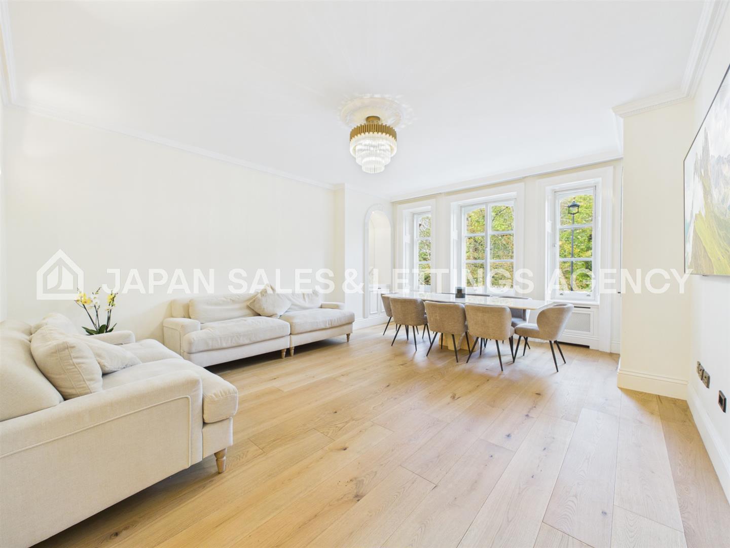 Flat Kensington Gore in City of Westminster