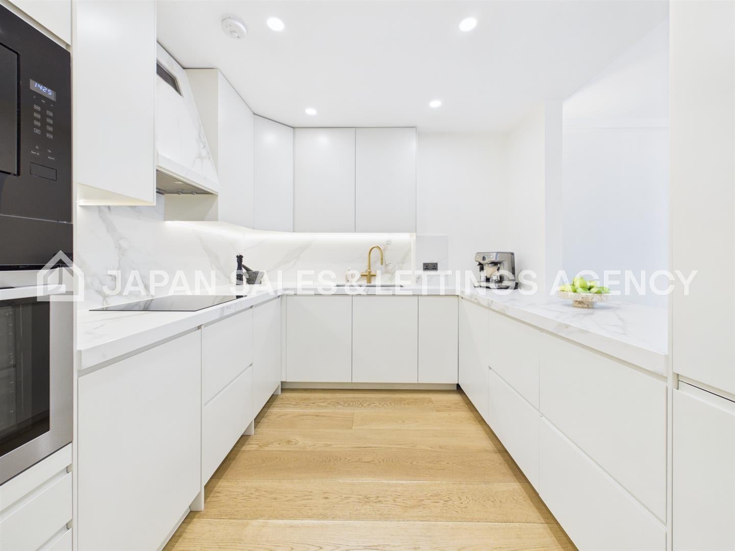 Flat Kensington Gore in City of Westminster