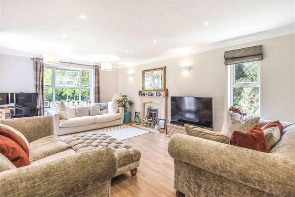 Flat Lady Margaret Road in Sunningdale