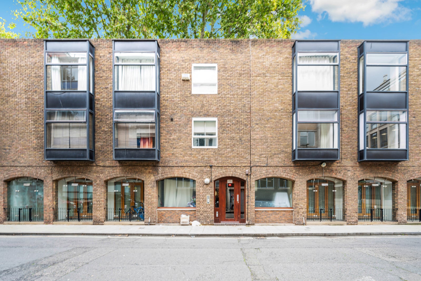 Flat Ridgmount Street in Greater London
