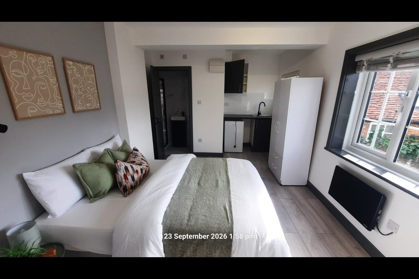 Flat Shepperton Road in Borough of Spelthorne