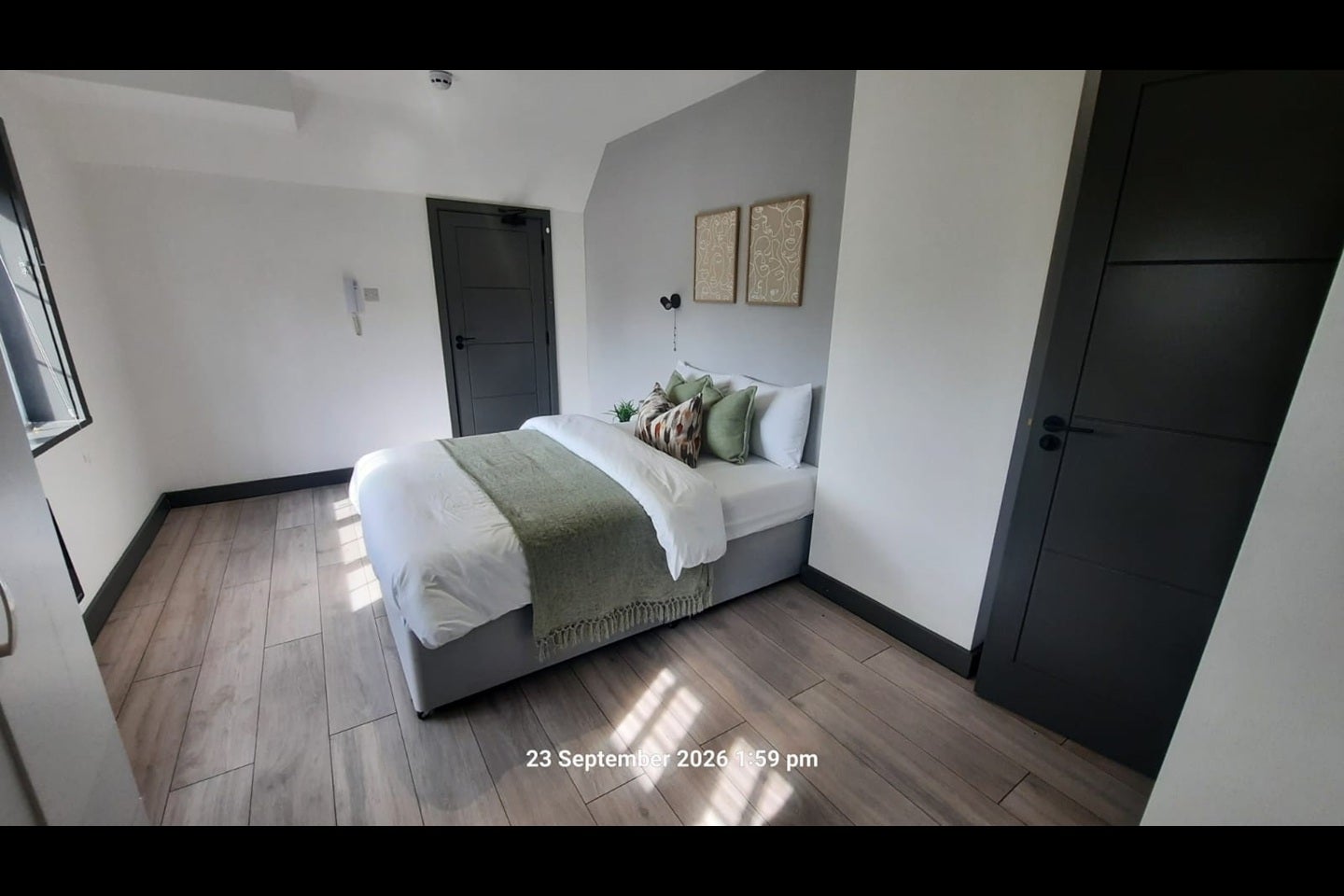 Flat Shepperton Road in Borough of Spelthorne