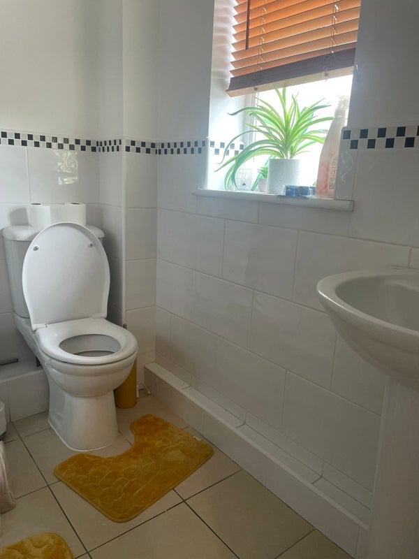 Room Kingsfield Close in Wick