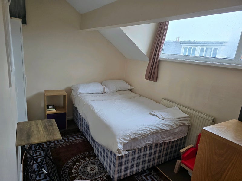 Room Autumn Terrace in Leeds