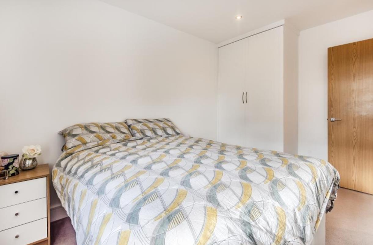 Flat Blenheim Street in City of Westminster