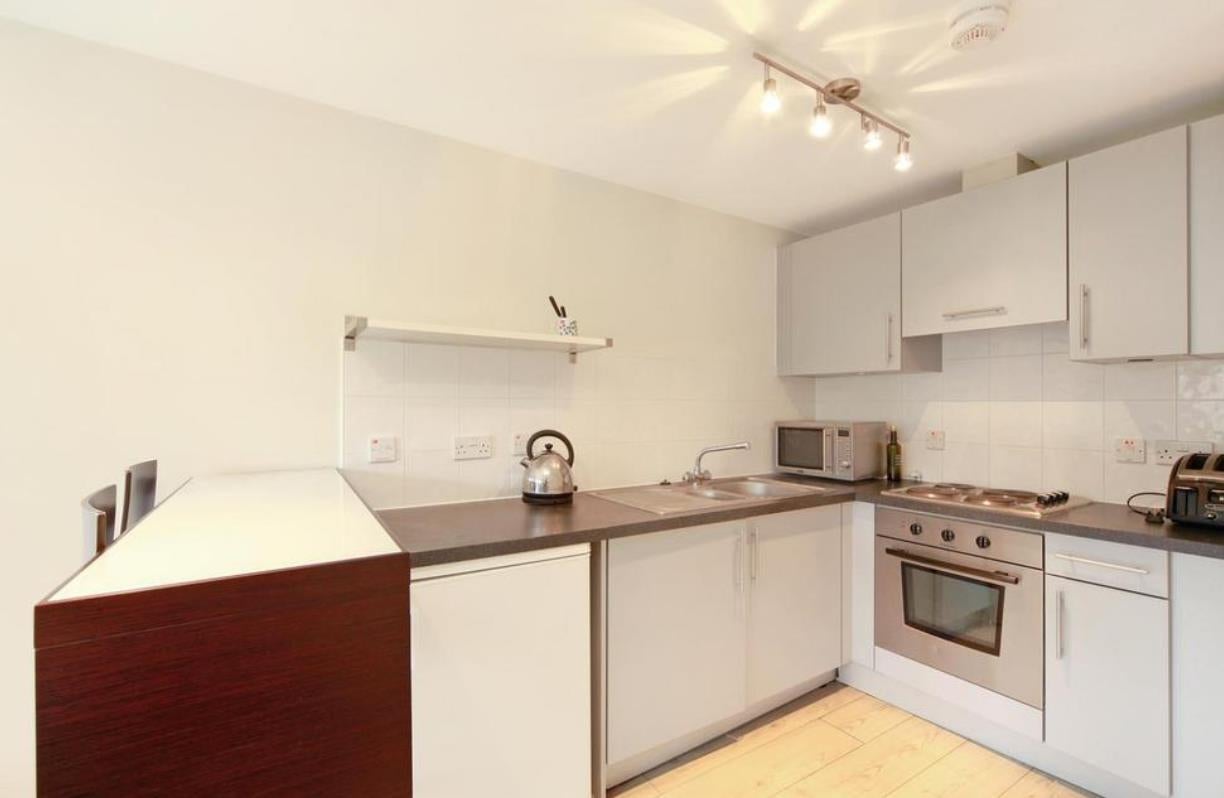 Flat Blenheim Street in City of Westminster