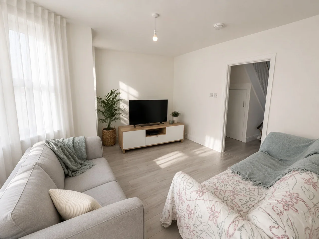 House Freemantle Avenue in Greater London