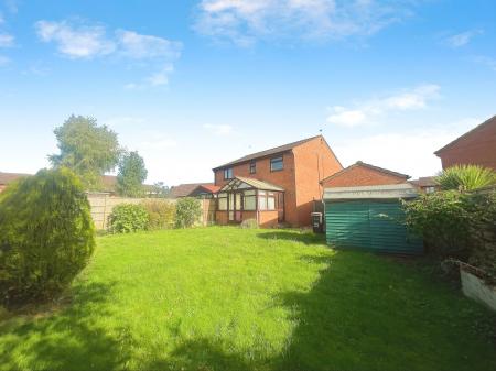 House The Pines in West Lindsey