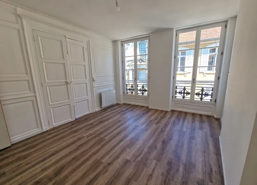 Flat Rue Michelet in Auxerre