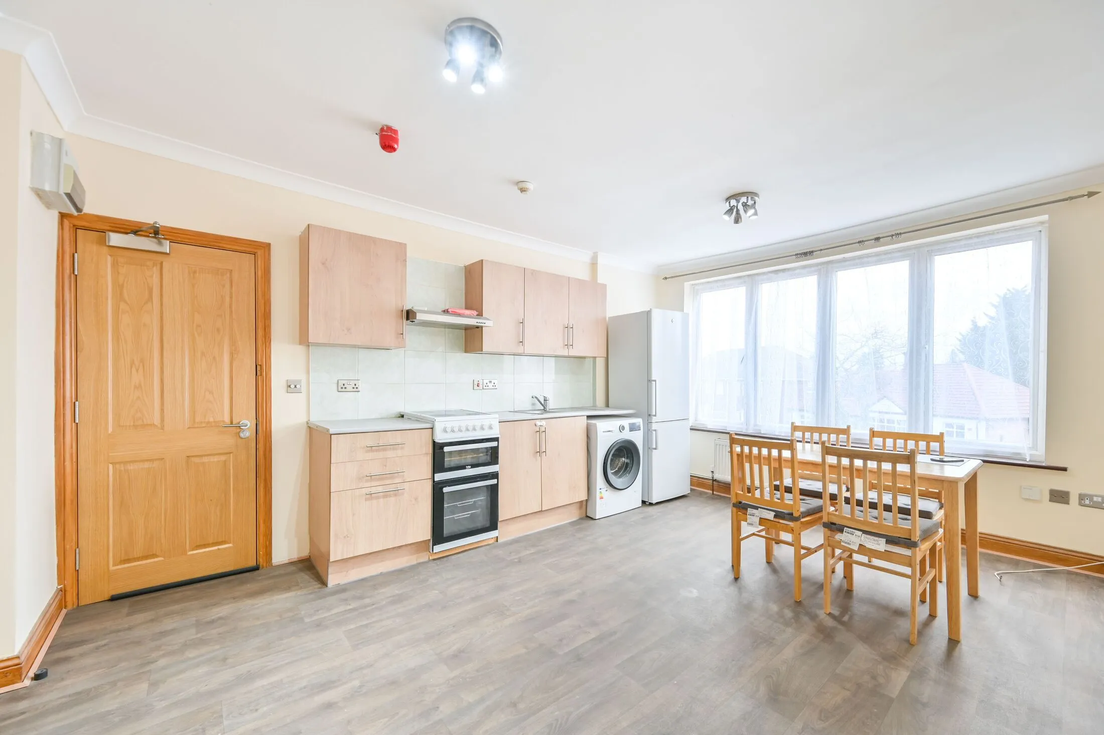 Flat East Lane in Greater London