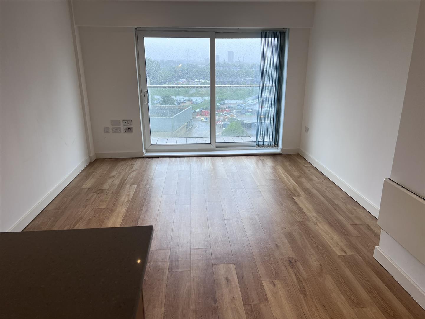 Flat East Drive in Greater London