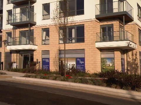Flat East Drive in Greater London