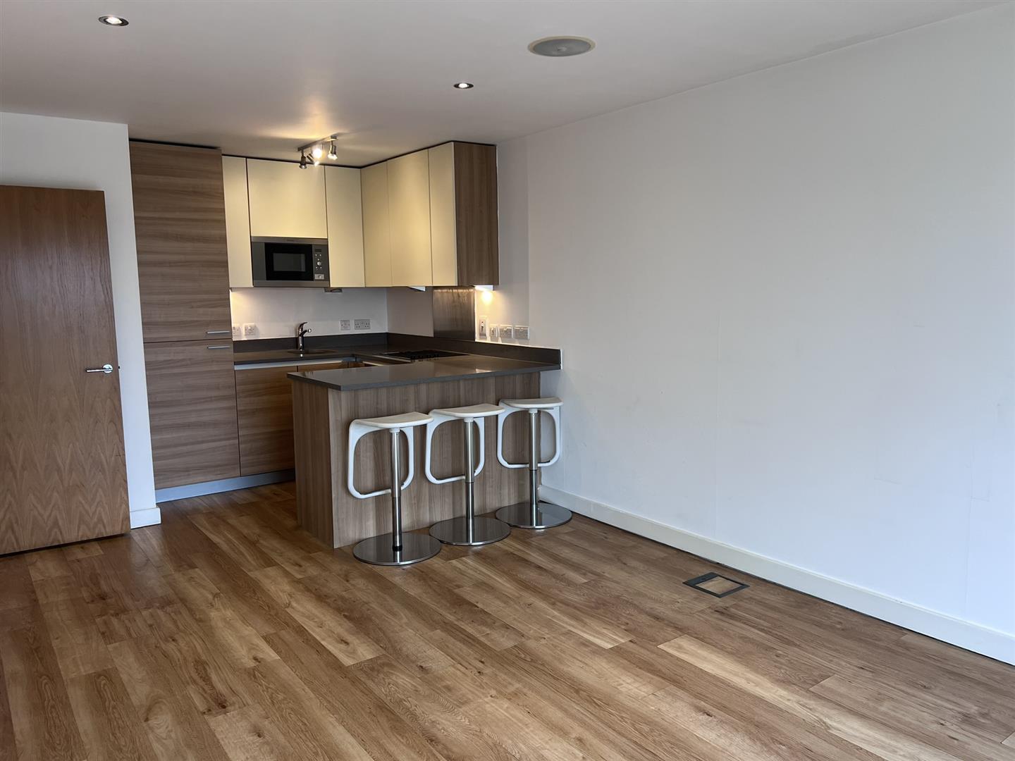 Flat East Drive in Greater London