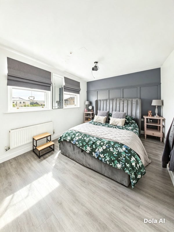 Room Longridge Way in Weston-super-Mare
