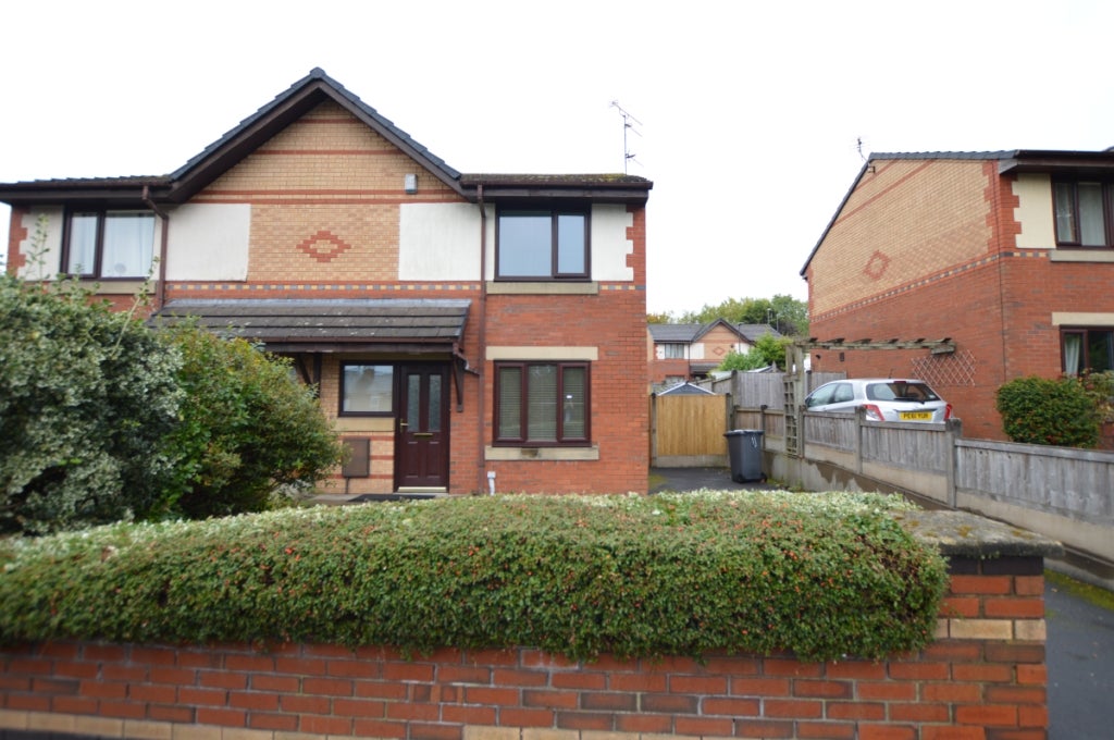 House Hardybutts in Hindley