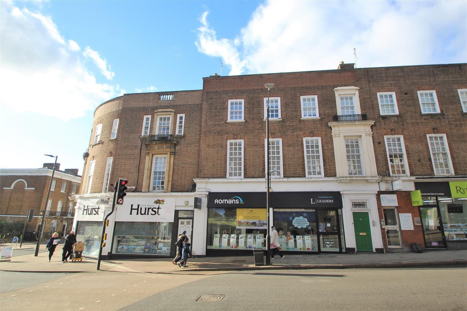 Flat Crendon Street in High Wycombe