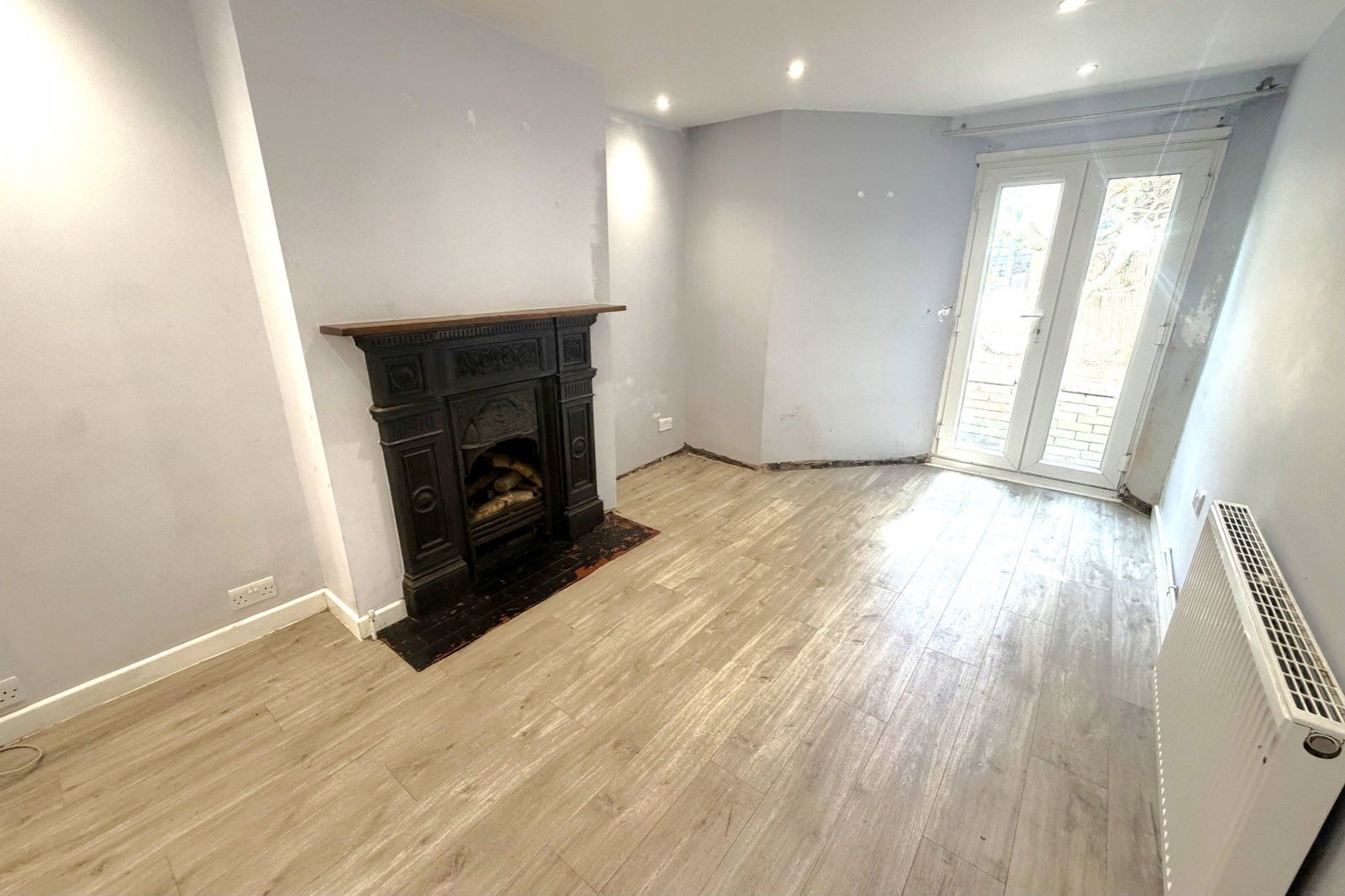 Flat Longstone Road in Eastbourne