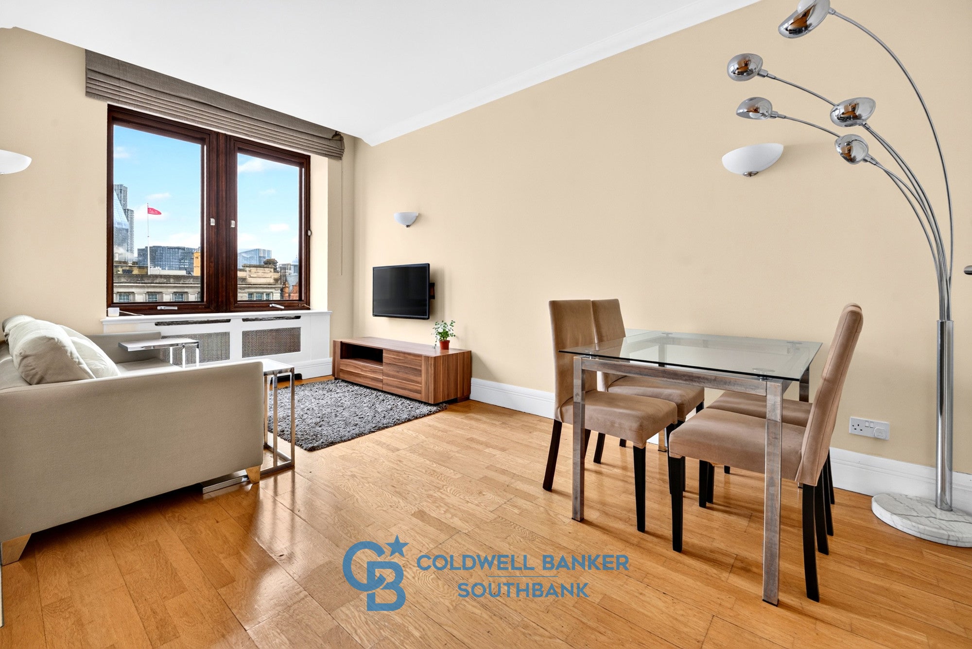 Flat Hatfields in Greater London