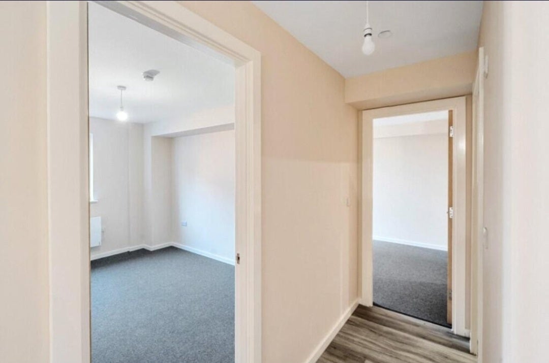 Flat Wednesbury Road in Walsall