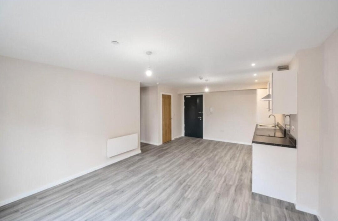 Flat Wednesbury Road in Walsall