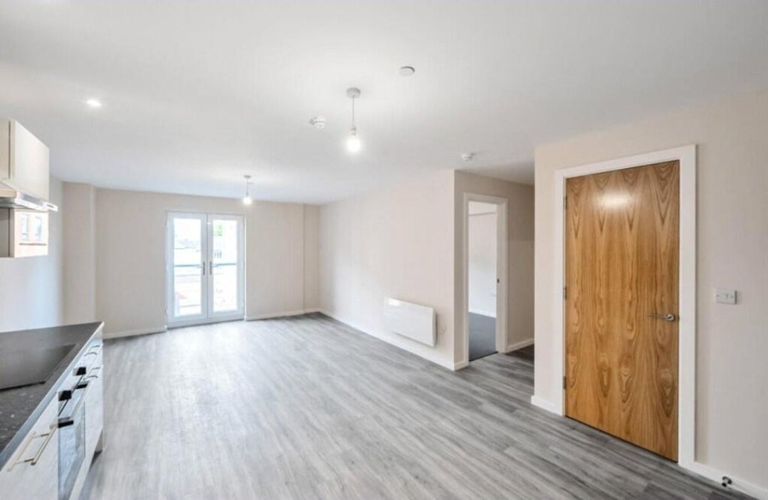 Flat Wednesbury Road in Walsall