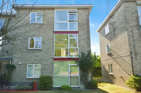 Flat Lilac Court in Cambridge