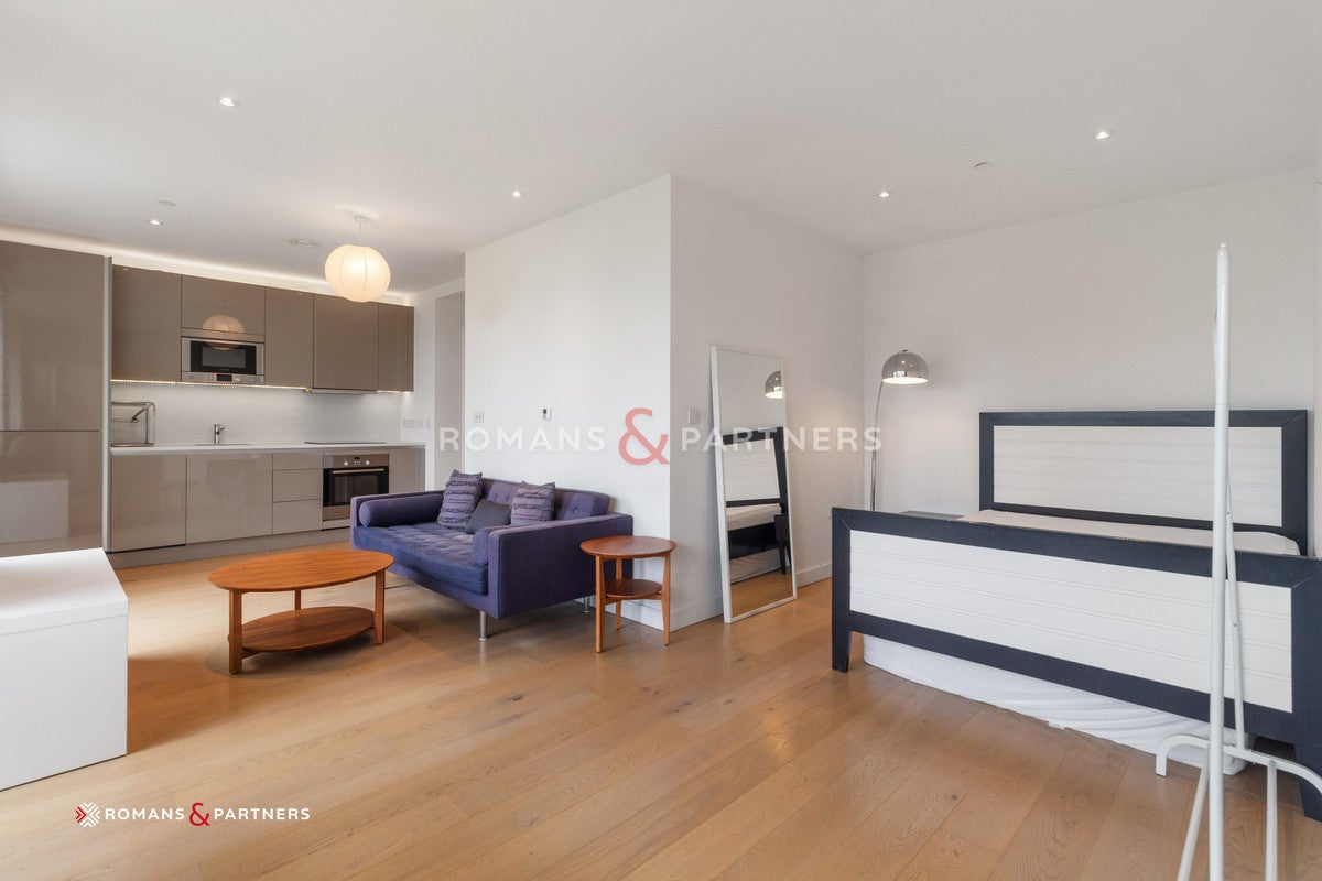 Flat Victory Place in Greater London