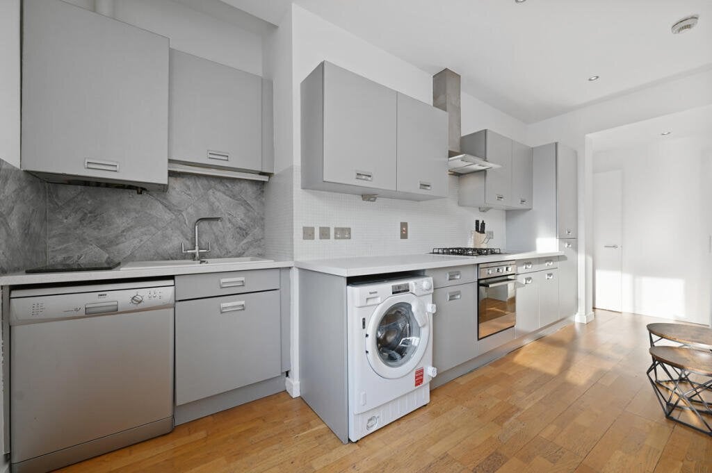 Flat Slaidburn Street in Greater London