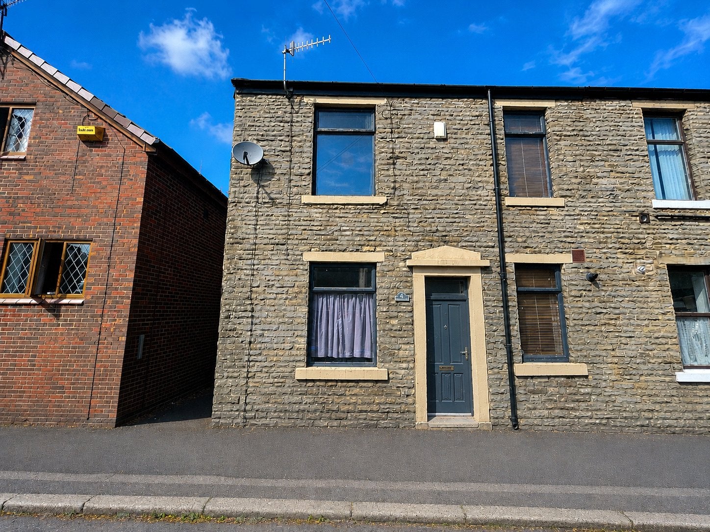 House Greenwood Street in Littleborough