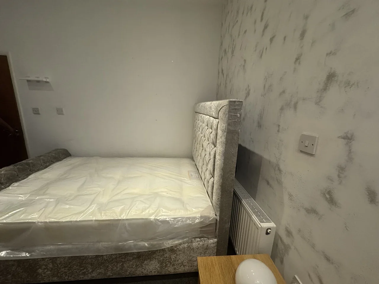 Room Cranbrook Road in Greater London