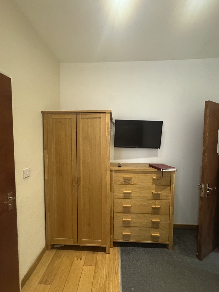 Room Cranbrook Road in Greater London