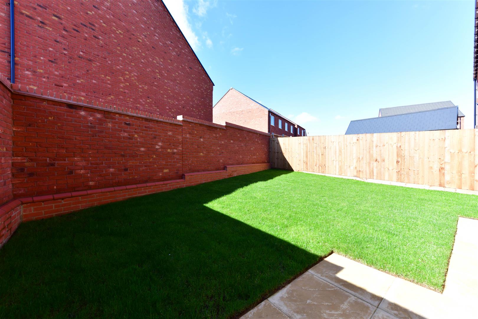 House Kelmarsh Grove in Wellingborough