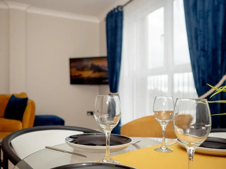 Flat Kingston Road in Greater London