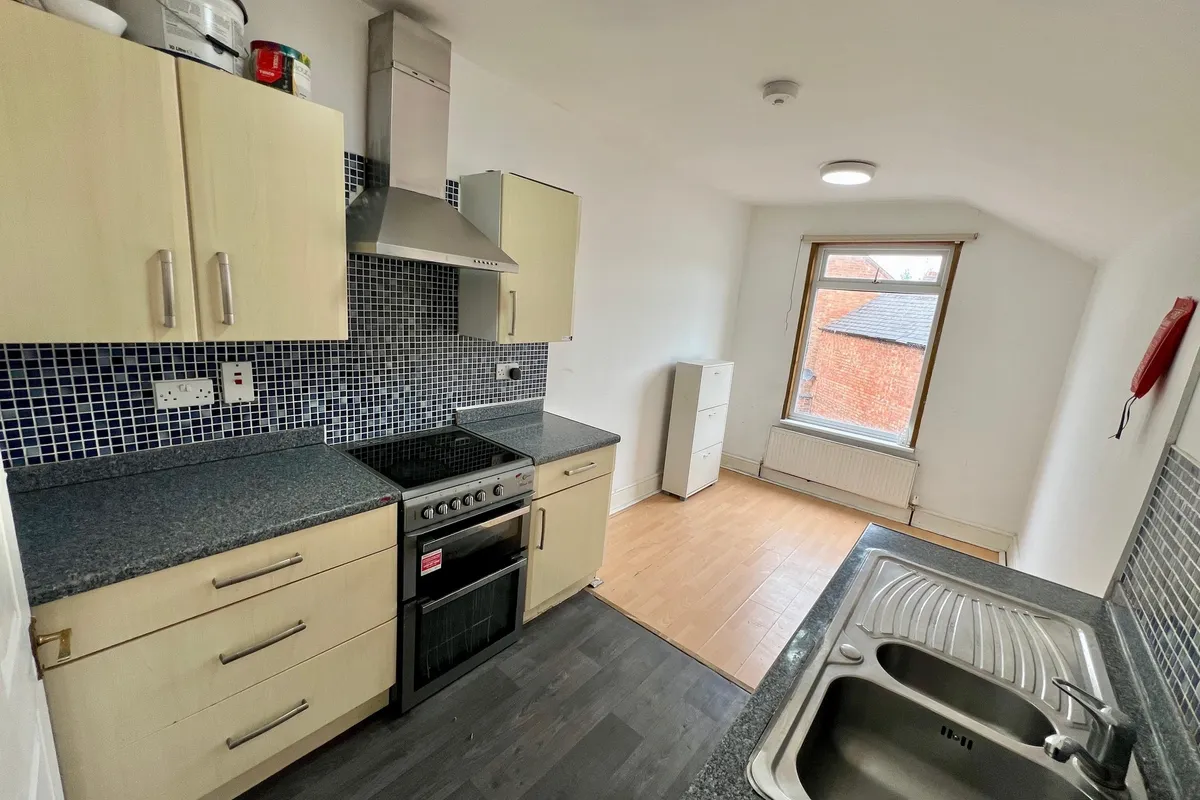 Flat Towcester Road in Far Cotton