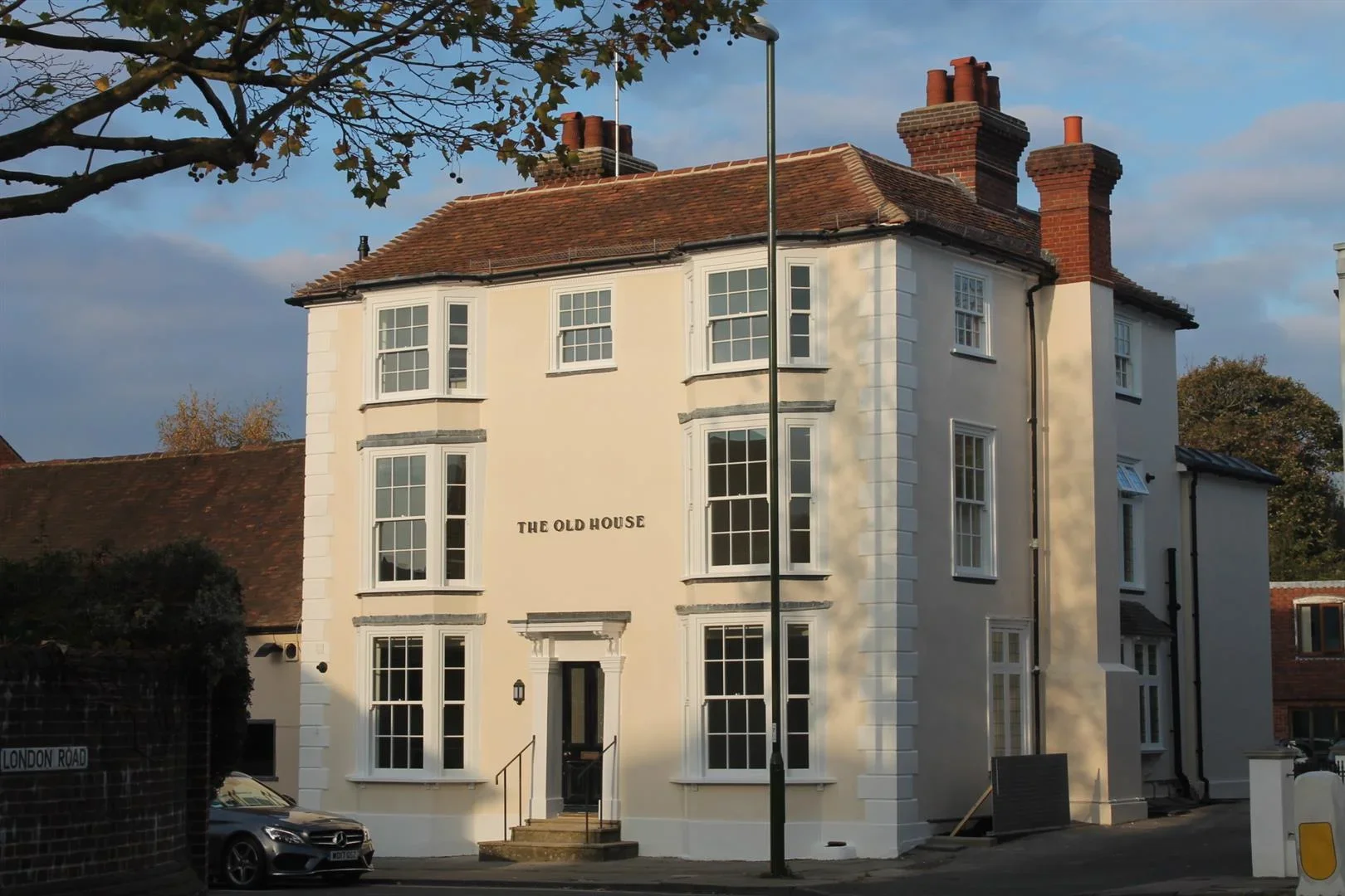 Flat London Road in Horsham
