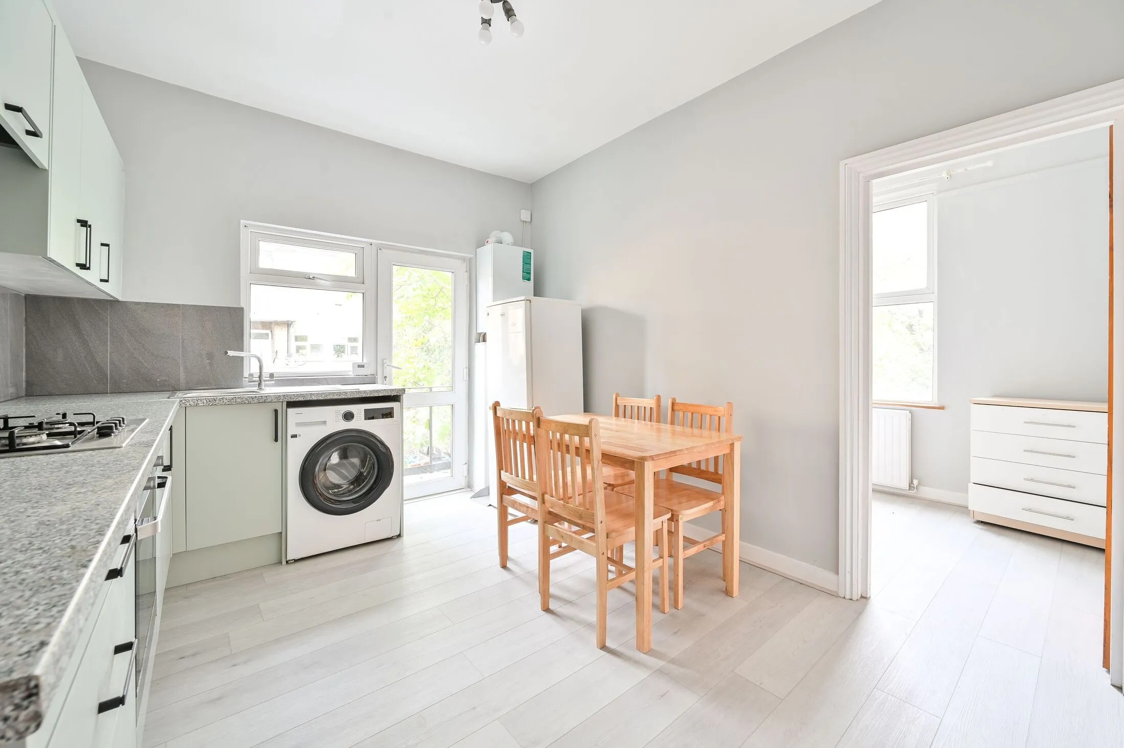 Flat Bavent Road in Greater London